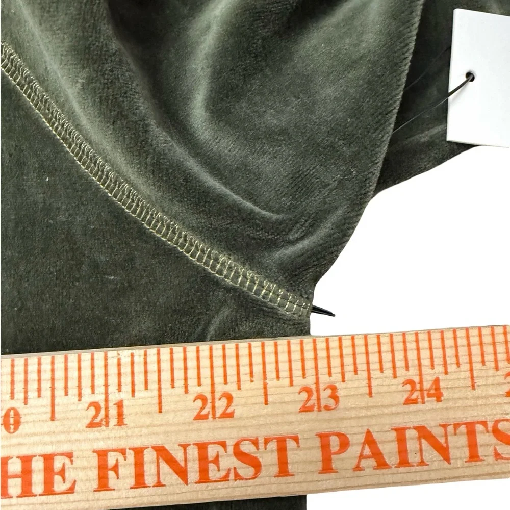 NWT Zenergy By Chico’s Size 3 (XL) Olive Green Zip-Up Hoodie - Picture 8 of 8